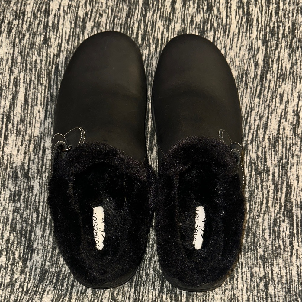 Clarks Collection US 7 Women’s Fur-Lined Slip-On Shoes